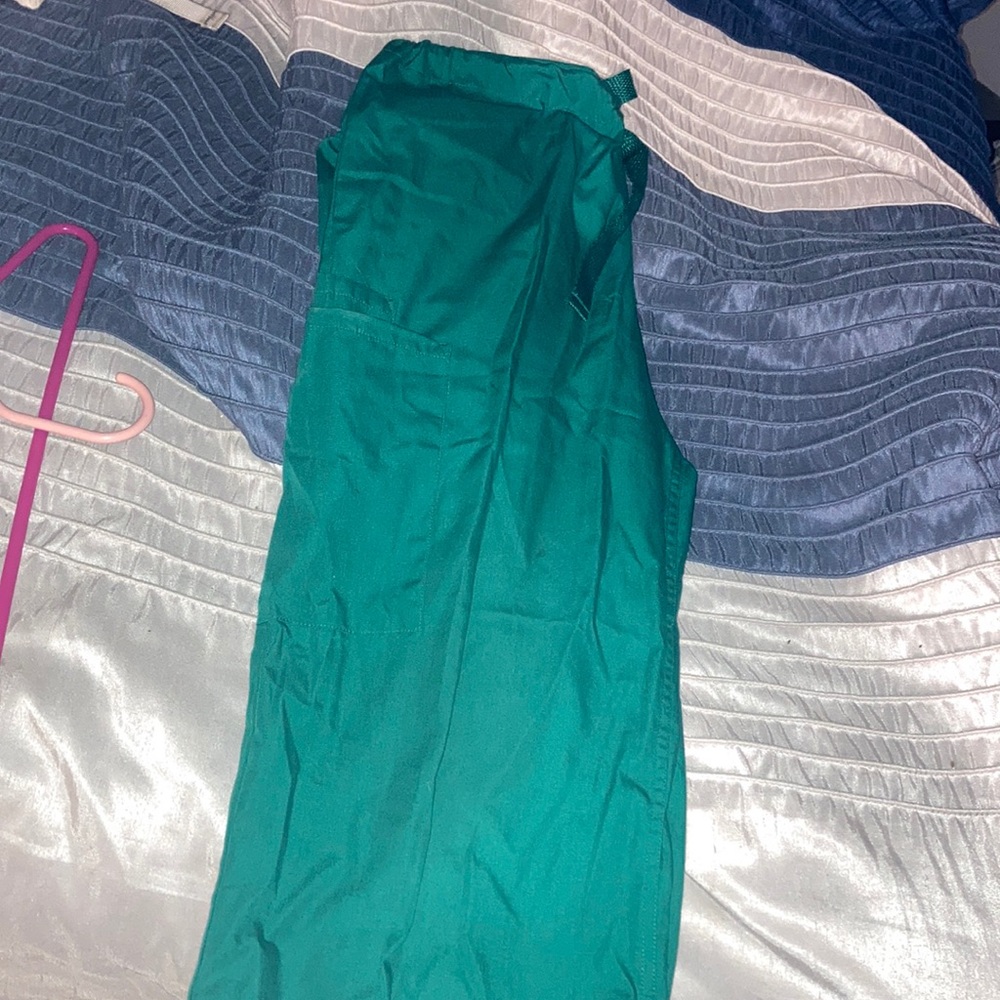 Cherokee Scrub Set
